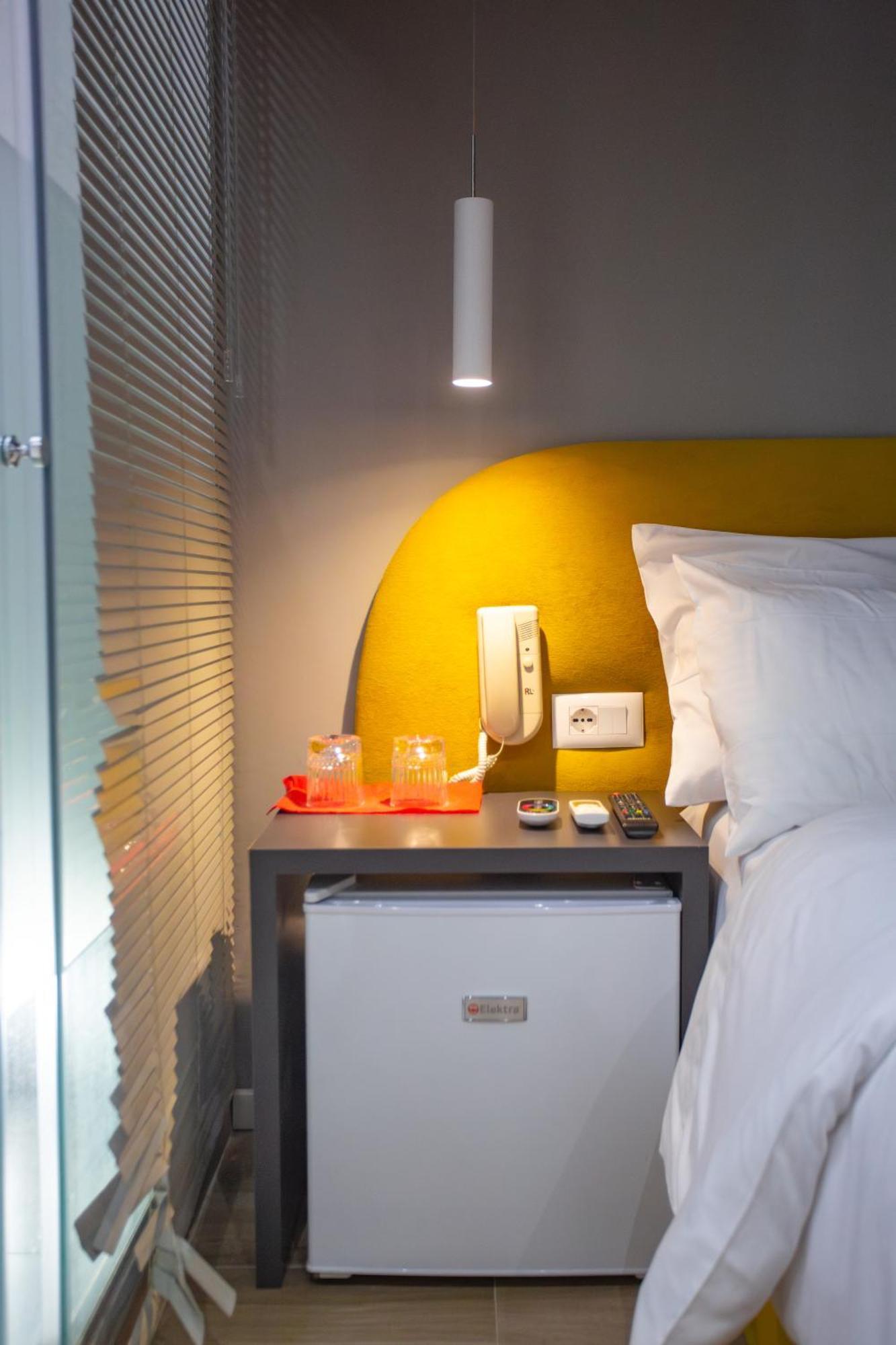 The Bubbles - Jacuzzi Hotel Тирана Экстерьер фото