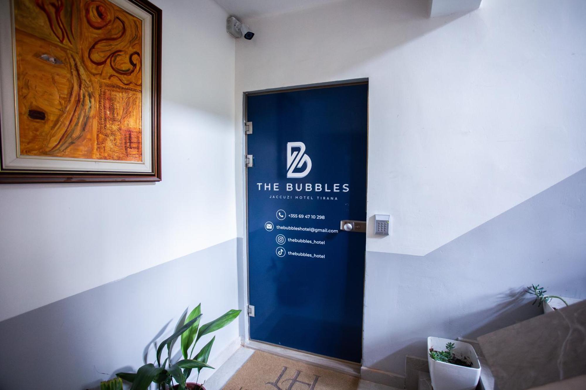 The Bubbles - Jacuzzi Hotel Тирана Экстерьер фото